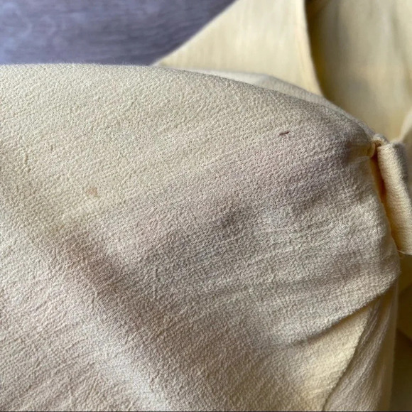 Chico’s Baby Yellow Soft Cotton V Neck Blouse - Picture 13 of 13